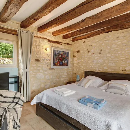 Guest house Le Bois De L'ange